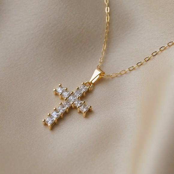 Crystal Cross Necklace | 18k Gold Filled - Picture 4 of 8
